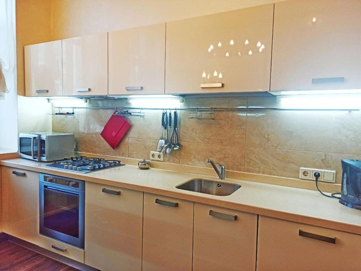 Двухуровневая Дизайнерская Квартира В Центре Киева Ngoại thất bức ảnh